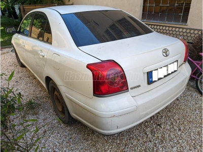 TOYOTA AVENSIS 1.6