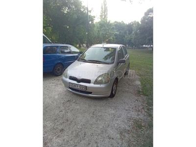 TOYOTA YARIS 1.0