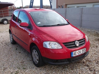 VOLKSWAGEN FOX 1.2 Szervizkönyv.Klíma.ABS.Szervókormány.CD-s Rádió.USB