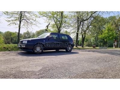 VOLKSWAGEN GOLF III 1.9 TDI CL