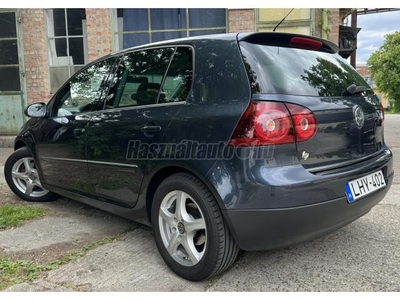 VOLKSWAGEN GOLF V 1.9 PD TDI Comfortline Manuál 6l.Fekete Lámpák