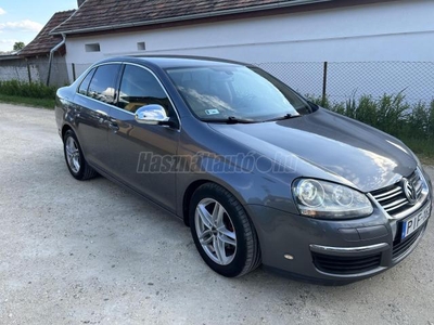 VOLKSWAGEN JETTA V 2.0 FSI Sportline Xenon.Bőr.Ülésfűtés.Navigáció