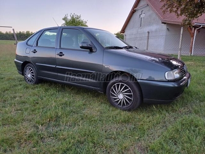 VOLKSWAGEN POLO III Classic 1.4 75 Comfortline