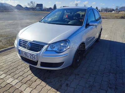 VOLKSWAGEN POLO IV 1.4 80 16V Comfortline Ice