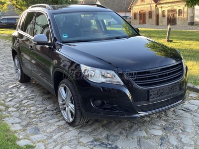 VOLKSWAGEN TIGUAN 1.4 TSi Sport&Style 4WD-R-LINE- 19 ZOLL