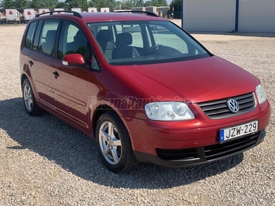 VOLKSWAGEN TOURAN 1.6 Trendline