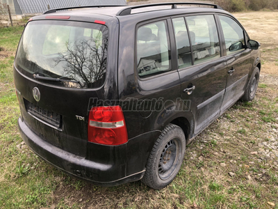 VOLKSWAGEN TOURAN 1.9 PD TDi