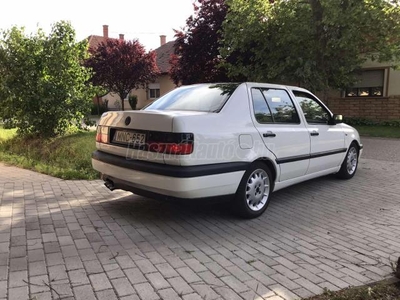 VOLKSWAGEN VENTO 1.9 TDI CL