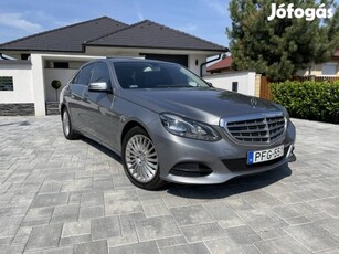 Mercedes-Benz E 350 Bluetec 4Matic Avantgarde (...