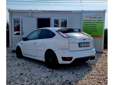 FORD FOCUS 2.5 turbo ST Sparco felnik. sportfutómű. szép és jó állapot!!