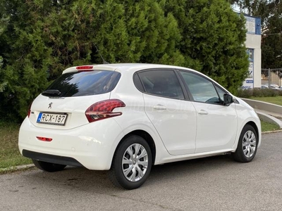 PEUGEOT 208 1.2 PureTech Style