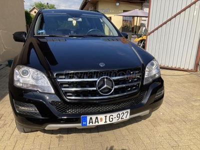 MERCEDES-BENZ ML 300 CDI BlueEFFICIENCY (Automata)