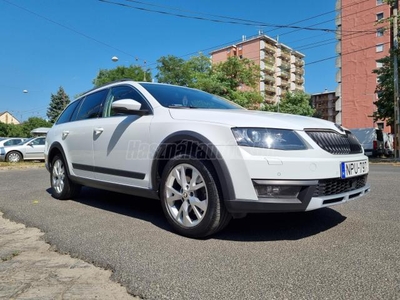 SKODA OCTAVIA Combi 1.8 TSI Scout 4x4 DSG