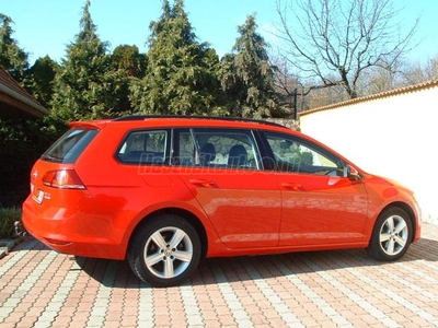 VOLKSWAGEN GOLF VII Variant 2.0 TDI BMT Highline DSG Euro 6 Mo-i! Karambolmentes! Ökulcs! Végig vez.Szkönyv! Szép-megkímélt! CSERÉLHETŐ!