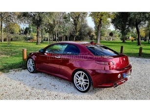 ALFA ROMEO GT 1.9 JTD 16V Blackline