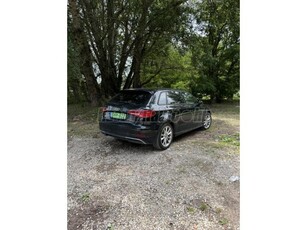 AUDI A3 Sportback 1.4 TFSI Sport S-tronic e-tron