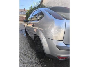 FORD FOCUS 1.6 Ambiente