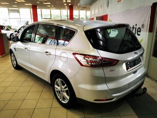 FORD S-MAX 2.0 TDCi Titanium [7 személy] ÜVEGTETŐ-NAVI-SÁVTARTÓ-ÜTKÖZÉSFIGY-VÉSZFÉK-KEYLESSGO-KAMERA-PARKRADAR-VONÓHOROG