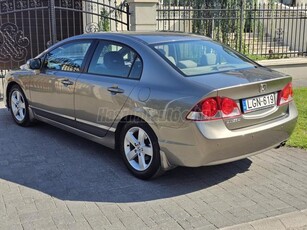 HONDA CIVIC 1.6 ES MO-I + 2 TULAJ + BALESETMENTES