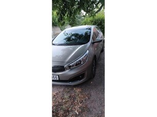 KIA CEE'D 1.6 CRDI Silver JD