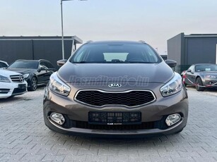 KIA CEE'D SW 1.6 GDI Limitált Prémium Ülésfűtés/Tolatókamera/Navigáció/Téli+nyári kerékgarnitúra