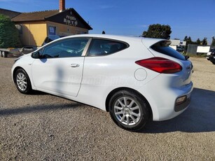 KIA PRO CEE'D 1.4 CVVT EX Prémium Navigáció!