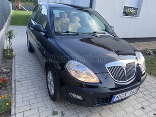 LANCIA YPSILON 1.4 Platino