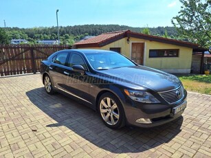 LEXUS LS 600h President 2 (Automata)