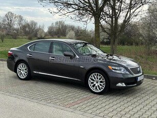 LEXUS LS 600h President 3 (Automata) GARANCIÁLIS ÚJ GYÁRI HIBRID AKKSI