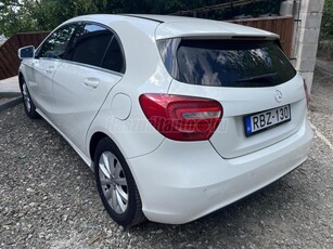 MERCEDES-BENZ A 180 (BlueEFFICIENCY) Style 7G-DCT Gyári távirányítós állófűtés