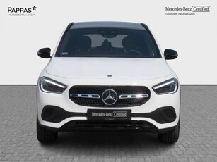 MERCEDES-BENZ GLA 200 d 4Matic Progressive Line 8G-DCT mo-i. 1 tulajdonos. Garancia. Integrált szerviz csomag. vezetett szervizfüzet