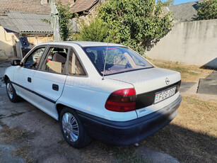 OPEL ASTRA F 1.6 16V GL