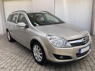 OPEL ASTRA H Caravan 1.6 Enjoy // VÉGIG VEZETETT SZERVIZKÖNYV. VALÓS KM . SZÉP ÁLLAPOT ! //