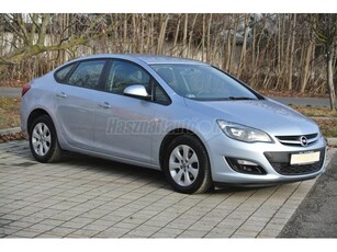 OPEL ASTRA J Sedan 1.4 T Enjoy EURO6 MAGYARORSZÁGI! GARANTÁLT 146e. KM! SZÉP ÁLLAPOT!