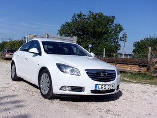 OPEL INSIGNIA 2.0 CDTI Cosmo MAGYARORSZÁGI.FRISS MÜSZAKI