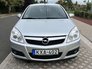 OPEL VECTRA C 1.8 Cosmo Megkímélt állapotban