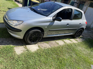 PEUGEOT 206 1.4 Mistral