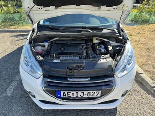 PEUGEOT 208 1.6 VTi Allure