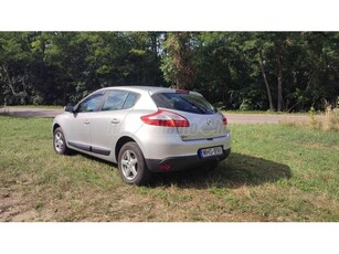 RENAULT MEGANE 1.6 Advantage