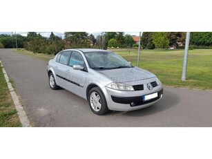 RENAULT MEGANE 1.6 Authentique