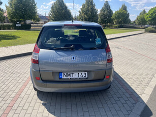 RENAULT SCENIC Scénic 1.5 dCi Authentique