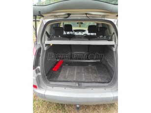 RENAULT SCENIC Scénic 1.5 dCi Dynamique JM