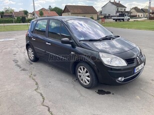 RENAULT SCENIC Scénic 1.9 dCi Privilege