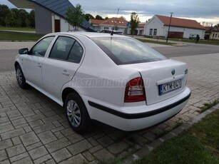 SKODA OCTAVIA 1.6 Ambiente