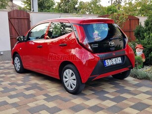 TOYOTA AYGO 1.0 x+comfort Valós -16.000-Km!-Sérülésmentes! - Friss műszaki! - Kamera+ülésfütés+navigáció!