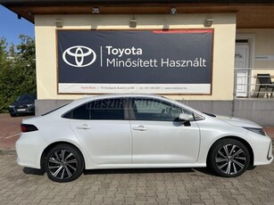 TOYOTA COROLLA Sedan 1.5 Comfort Style Tech CVT 2 év Toyota Minősített Használt garanciával!