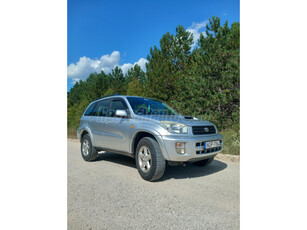 TOYOTA RAV 4 Rav4 2.0 D-4D 4x4