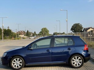 VOLKSWAGEN GOLF V 1.9 PD TDI Trendline Digit klíma