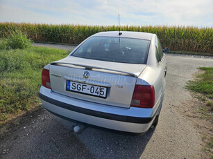 VOLKSWAGEN PASSAT IV 1.9 TDI Highline