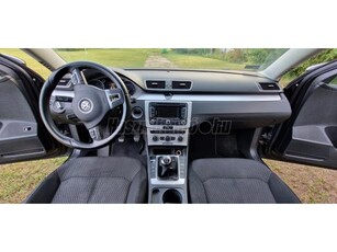 VOLKSWAGEN PASSAT VII Variant 2.0 CR TDI Trendline BMT